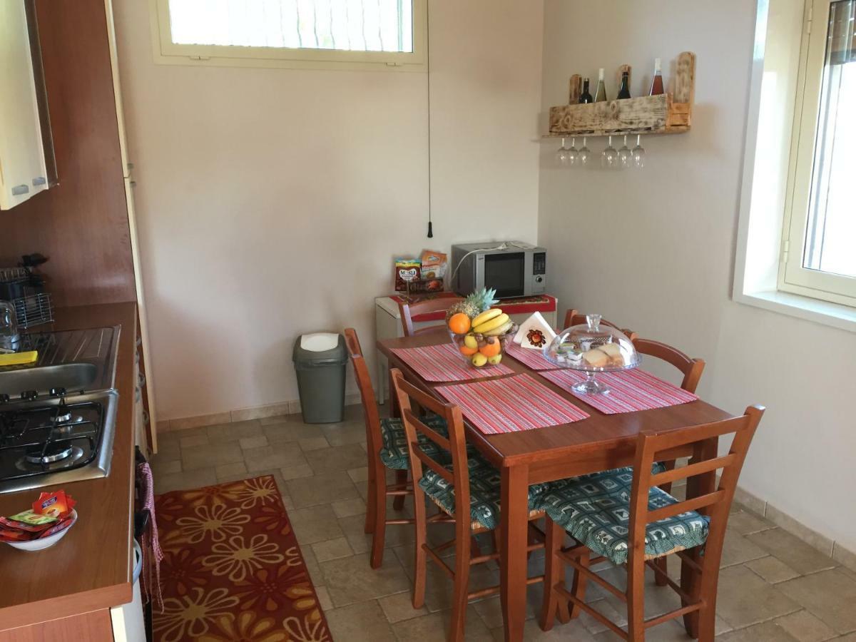I Colori Degli Agrumi Holiday Home Floridia Exterior photo